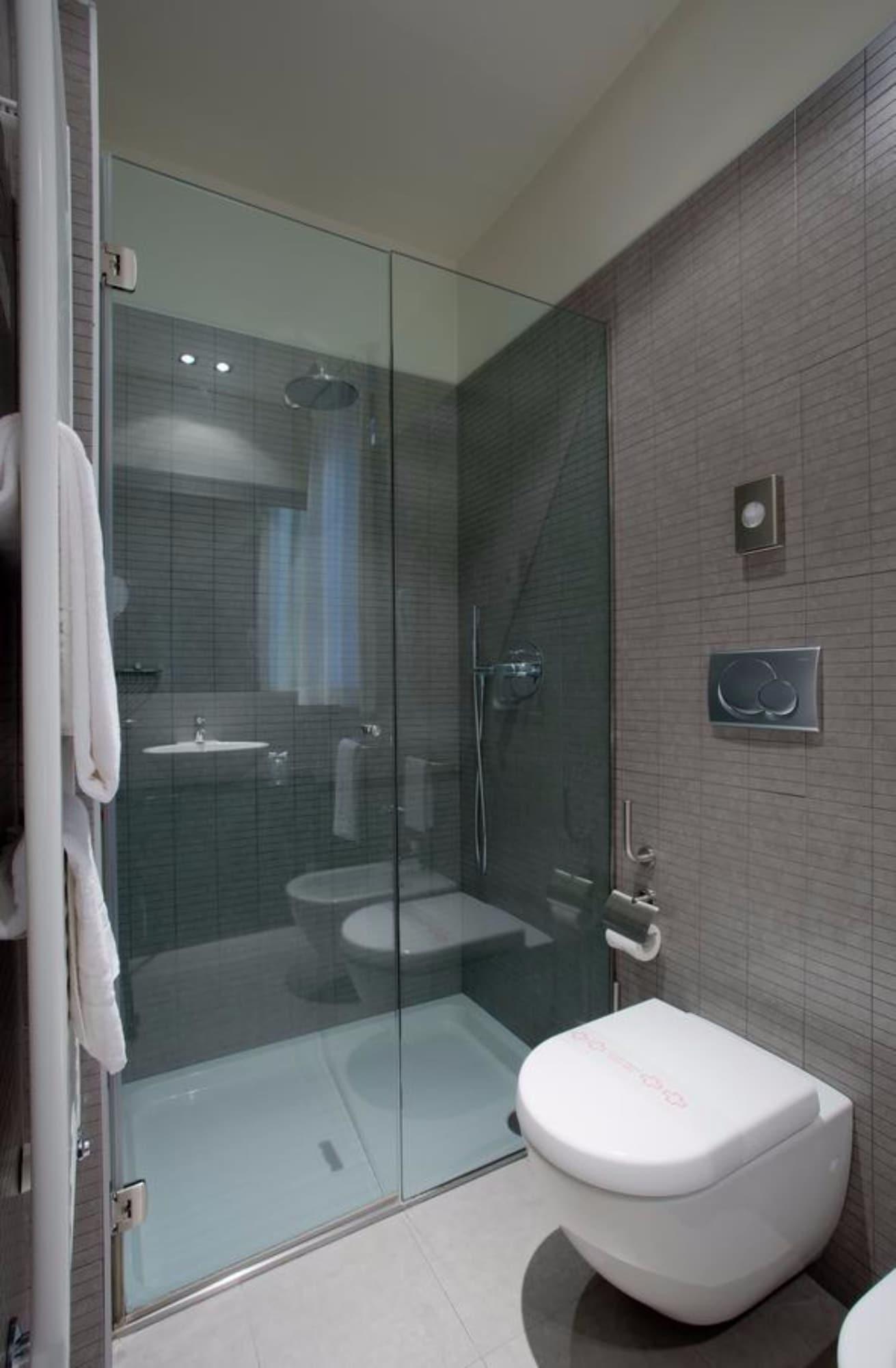 Hotel Ovest Piacenza Esterno foto