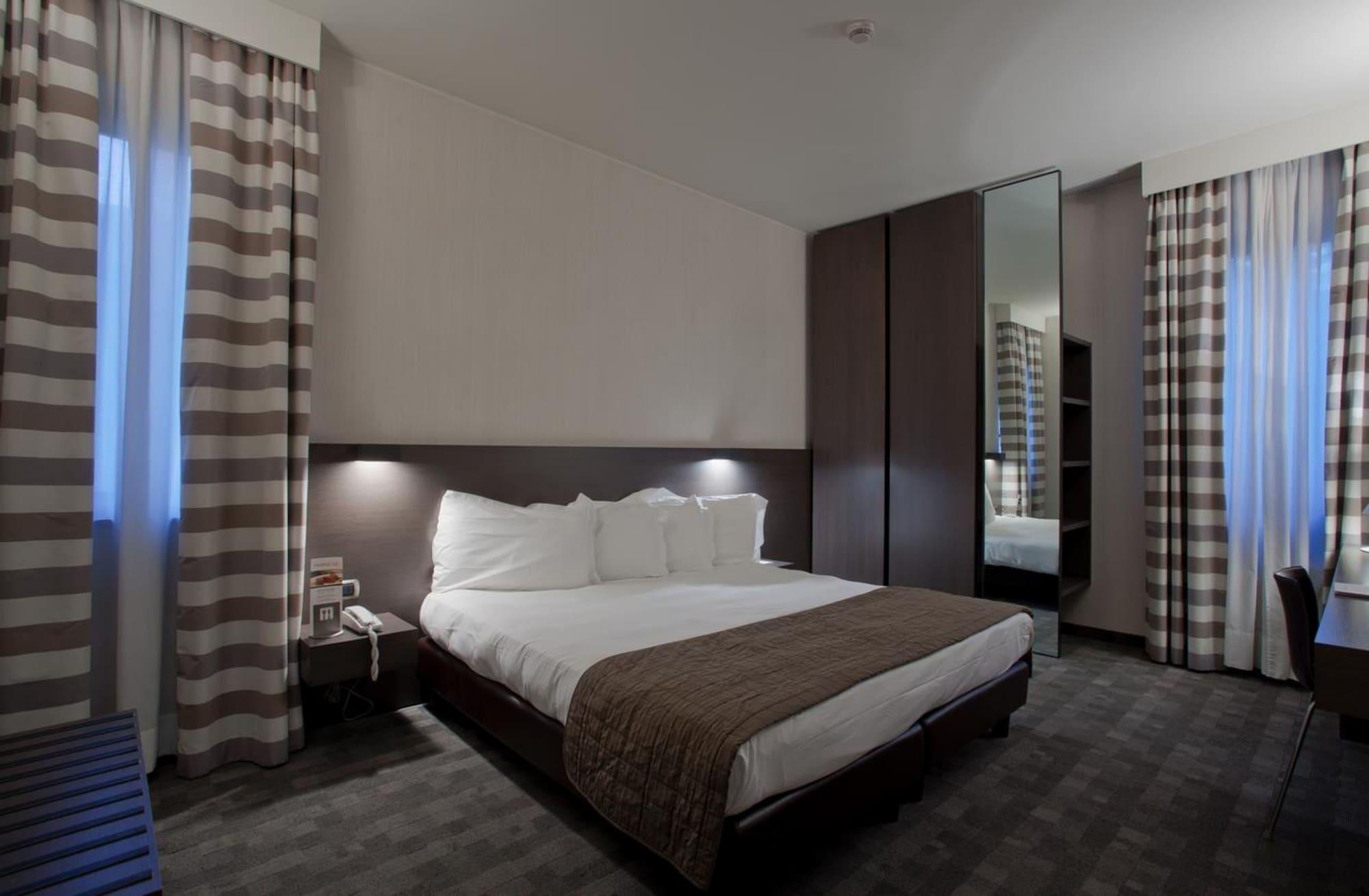 Hotel Ovest Piacenza Esterno foto