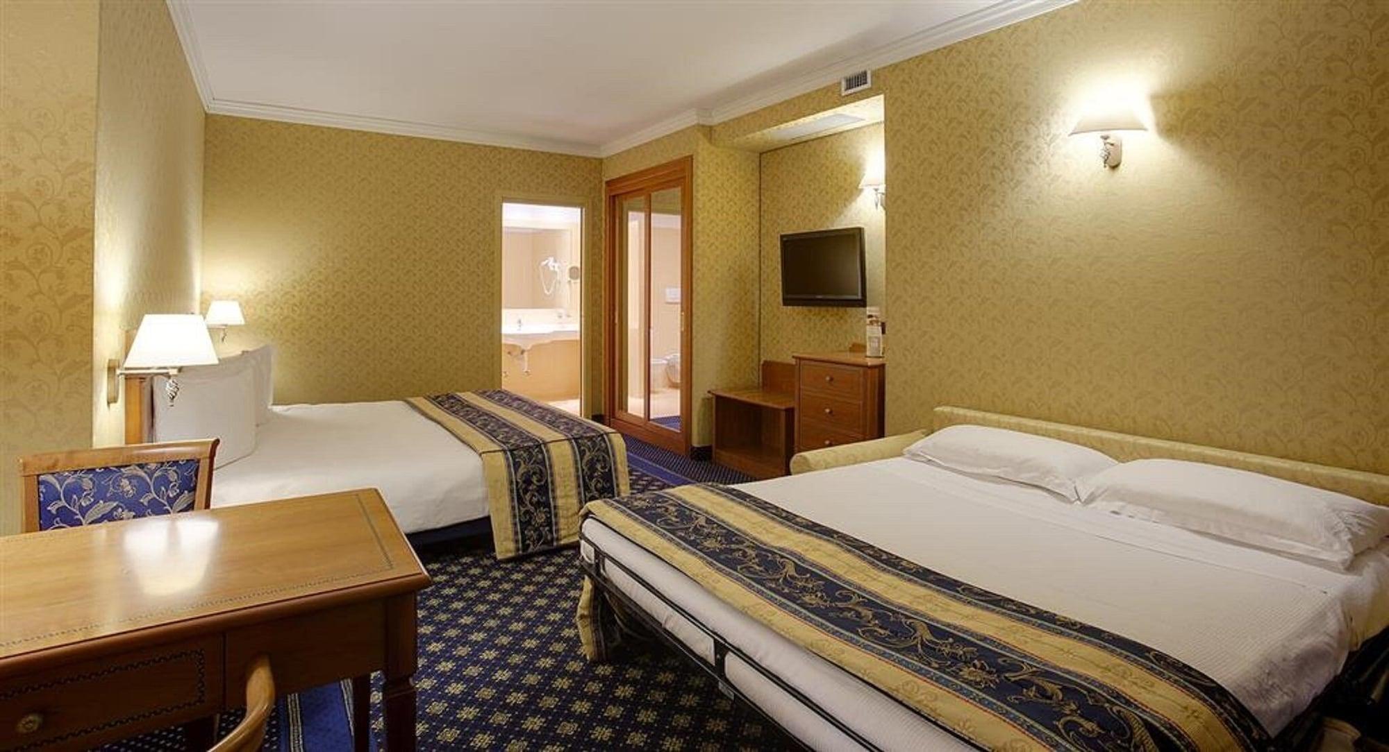 Hotel Ovest Piacenza Esterno foto