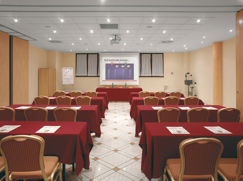 Hotel Ovest Piacenza Esterno foto