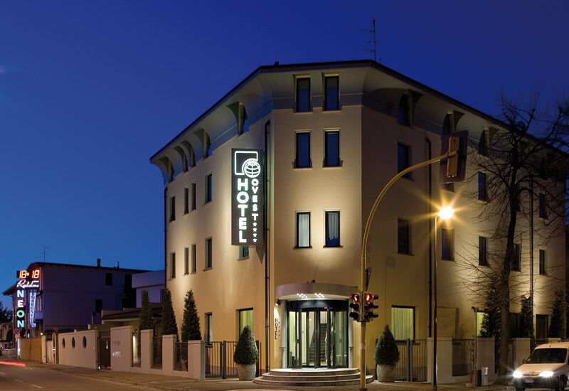 Hotel Ovest Piacenza Esterno foto